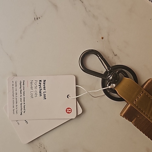 Lululemon Never Last Keychains - Picture 3 of 4